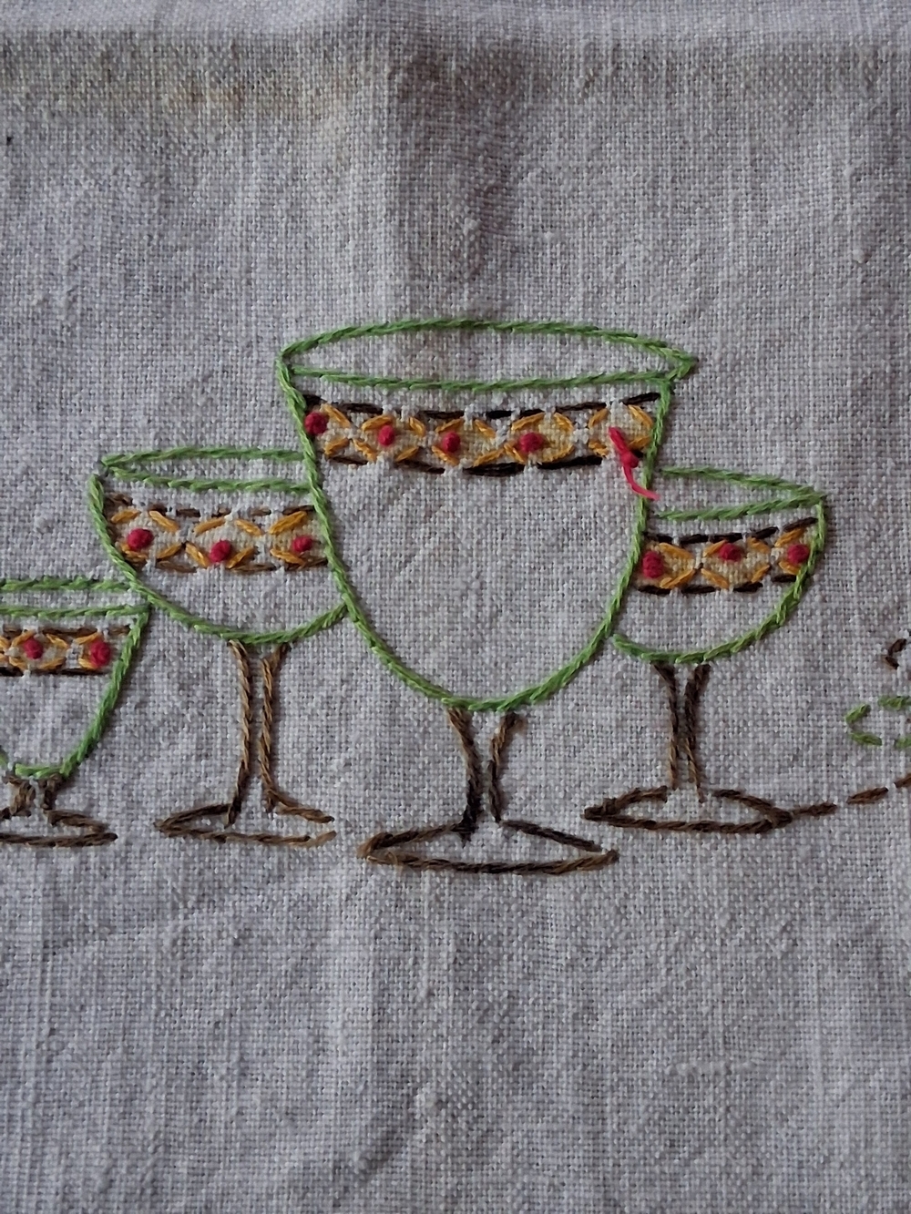 1940s Hand‑Embroidered Linen Kitchen Towel – Wine Glass Motif, 18x24, Vintage